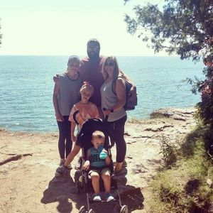 Meet your Posher, Candi